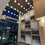 Warsaw Home Suites Apartman Varsó