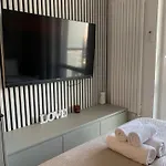 Warsaw Home Suites Apartman Varsó