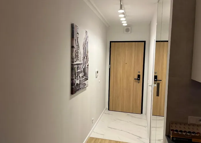 Warsaw Home Suites Apartament *