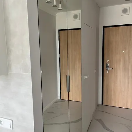 Warsaw Home Suites Lägenhet