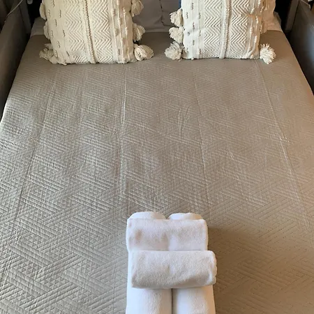 Warsaw Home Suites Apartman *